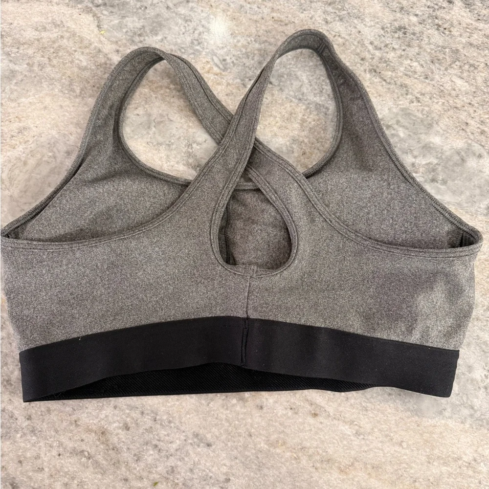 Under Armour Grey and Black Crossback Sports Bra - Picture 2 of 3